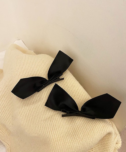 cream creme（クリームクレーム）の「リボンヘアクリップ（ヘアピン・レディース・ブラック/ホワイト・FREE）」の9枚目の写真