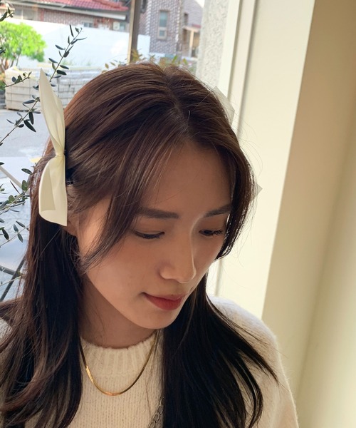 cream creme（クリームクレーム）の「リボンヘアクリップ（ヘアピン・レディース・ブラック/ホワイト・FREE）」の4枚目の写真