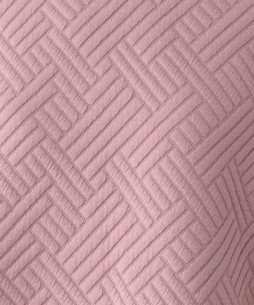 LEPSIM（レプシィム）の「カットキルティングプルオーバー　170824（Tシャツ/カットソー・レディース・オフホワイト/ベージュ/ピンク・FREE）」の14枚目の写真