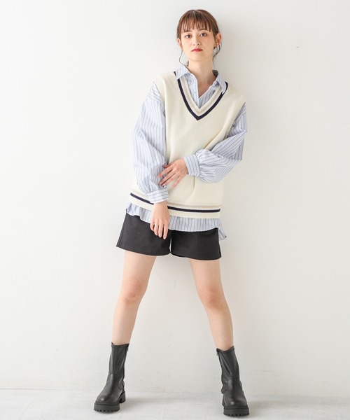 Honeys(ハニーズ)の「刺繍入りストライプシャツ(シャツ/ブラウス・レディース・ブルー系その他/パープル系その他/イエロー系その他/ピンク系その他・S/M/L)」の6枚目の写真