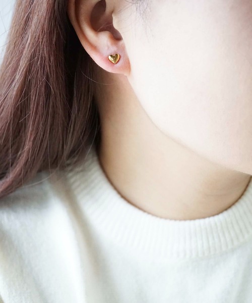 【MISSOMA】Puffy Heart Mini スタッド ピアス 2色 MISSOMA】Puffy Heart Mini スタッド ピアス 2色