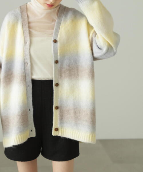 FREE'S MART（フリーズマート）の「グラデーションボーダールーズニットカーディガン（カーディガン/ボレロ・レディース・イエロー/ライトグリーン・FREE）」の10枚目の写真