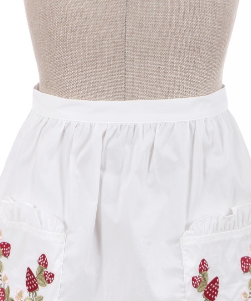 axes femme（アクシーズファム）の「苺刺繍ハーフエプロン（エプロン・レディース・キナリ/ワイン/ホワイト・MEDIUM）」の13枚目の写真