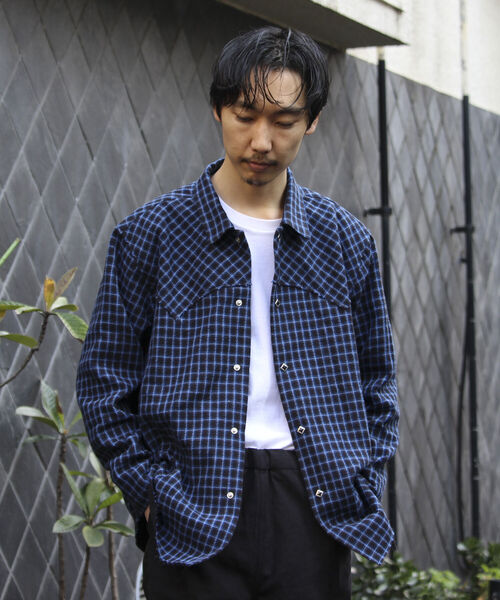 GLOSTER(グロスター)の「【GLOSTER/グロスター】ウエスタンチェックシャツ カットオフ USED加工 スナップボタン(シャツ/ブラウス・メンズ・ブルー系その他・M/L)」の6枚目の写真