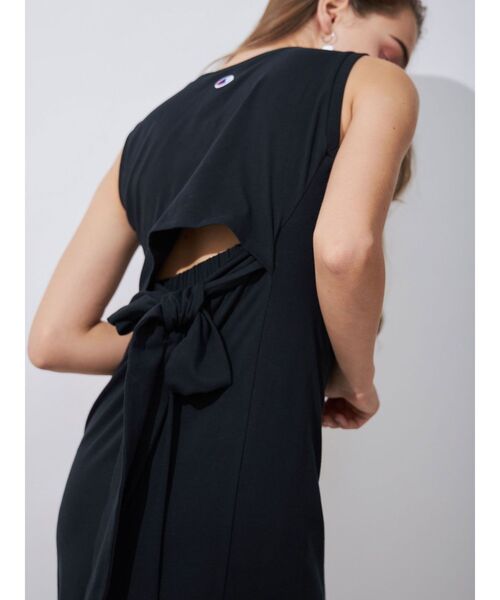 MERCURYDUO（マーキュリーデュオ）の「Champion別注バックオープンカットソーワンピース（ワンピース・レディース・グリーン/ベージュ/ブラック・MEDIUM/SMALL）」の9枚目の写真