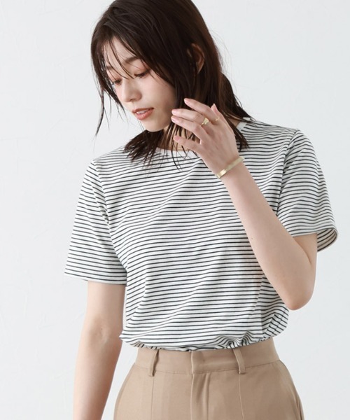 Pierrot(ピエロ)の「シンプルボーダーTシャツ(Tシャツ/カットソー・レディース・ホワイト×ブラック/ブラック×ホワイト・M/L)」の6枚目の写真