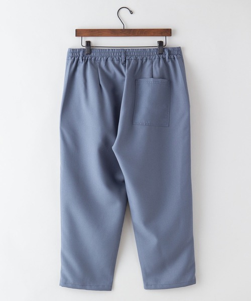 Blue Standard （ブルースタンダード）の「【BLUE STANDARD/ブルースタンダード】接触冷感 　ポリトロワンタック　ウエストゴム　クロップドパンツ（その他パンツ・メンズ・チャコールグレー/ブルー/ブラック/ベージュ・MEDIUM/LARGE/X-LARGE）」の13枚目の写真