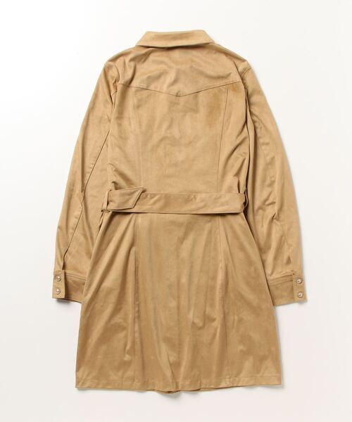 Guess(ゲス)の「Dora Dress(シャツワンピース・レディース・ベージュ・SMALL/X-SMALL)」の4枚目の写真