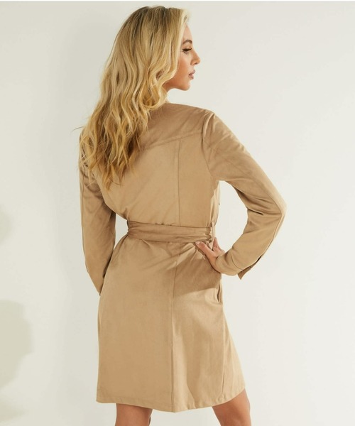 Guess(ゲス)の「Dora Dress(シャツワンピース・レディース・ベージュ・SMALL/X-SMALL)」の3枚目の写真