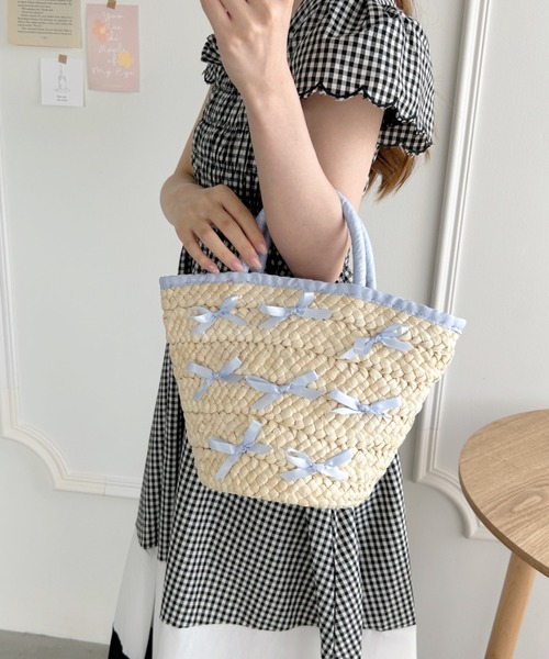 Loueme（ルエム）の「メニーリボン巾着バスケットバッグ（かごバッグ・レディース・ピンク/ライトブルー/ブラック・FREE）」の11枚目の写真