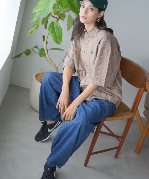 Auntie Rosa(アンティローザ)の「タックバルーンデニムパンツ(デニムパンツ・レディース・ブルー/ネイビー・MEDIUM/LARGE/SMALL)」の11枚目の写真