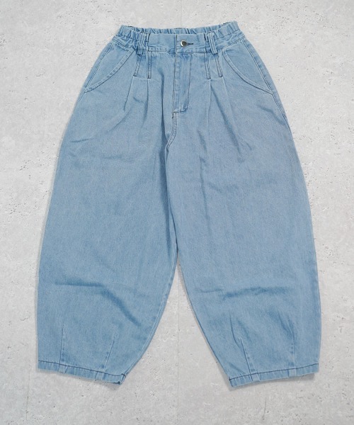 Auntie Rosa(アンティローザ)の「タックバルーンデニムパンツ(デニムパンツ・レディース・ブルー/ネイビー・MEDIUM/LARGE/SMALL)」の21枚目の写真
