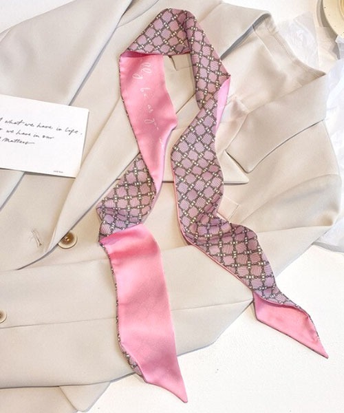 Mayree（メイリー）の「【float】アソート リバーシブル デザイン スカーフリボン【19色展開】（バンダナ/スカーフ・レディース・ベージュ系その他/グリーン系その他/ブルー系その他/ピンク系その他/レッド系その他/ベージュ系その他2/ベージュ系その他3/ベージュ系その他4/グリーン系その他2/グリーン系その他4/ブルー系その他2/ブルー系その他3/ブルー系その他4/ピンク系その他2/レッド系その他2/レッド系その他3/ピンク系その他3/ピンク系その他4/グリーン系その他3・FREE）」の14枚目の写真