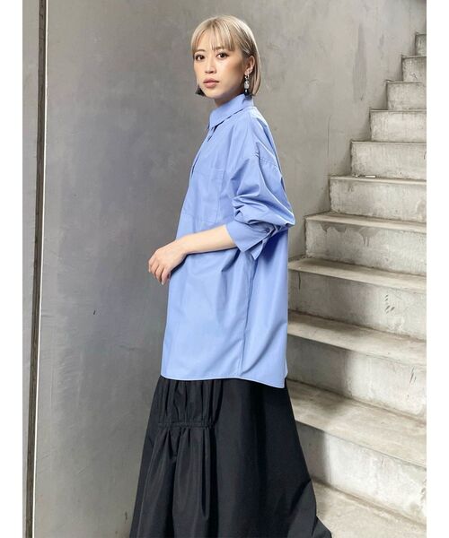 MURUA（ムルーア）の「ベーシックオーバーシャツ（シャツ/ブラウス・レディース・ブルー/その他1/ホワイト・FREE）」の9枚目の写真