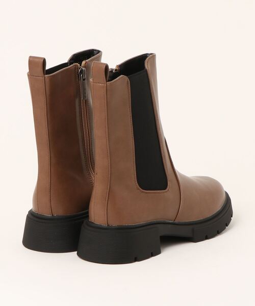a.v.v（アーヴェヴェ）の「a.v.v / プルストラップ サイドゴアブーツ(チェルシーブーツ)（ブーツ・レディース・ベージュ/ダークブラウン/ブラック/グレー・L/M/S/LL）」の5枚目の写真