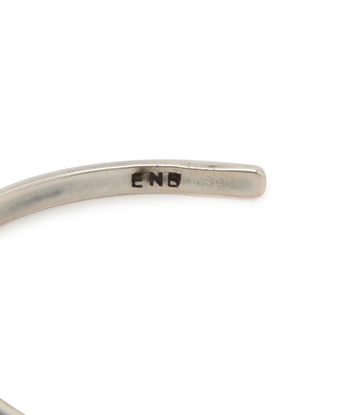 SALON adam et rope'（サロン アダム エ ロペ）の「【ERICKA NICOLAS BEGAY】ナバホスタンプバングル-01（バングル/リストバンド・レディース・シルバー・FREE）」の9枚目の写真