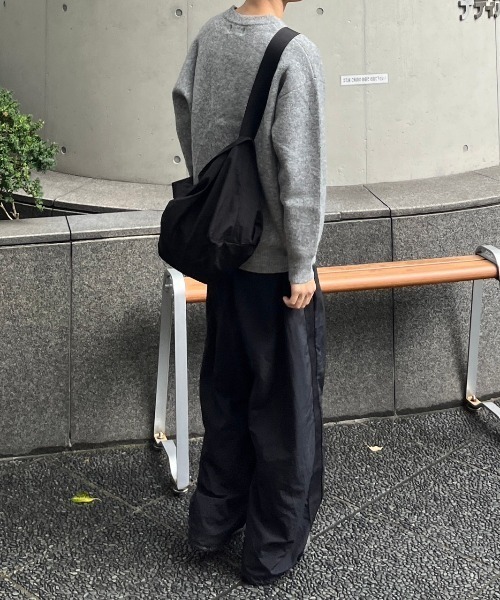 ストリートファッション Chikashitsu + チカシツプラス unisex 6color knit オーバーサイズ 長袖トップス 長袖ニット ニット セーター モヘアニット シャギーニット ビッグニット 韓国ファッション 韓国ストリート(ニット/セーター)|Chikashitsu +(チカシツプラス) ストリートファッション Chikashitsu + チカシツプラス unisex 6color knit オーバーサイズ 長袖トップス 長袖ニット ニット セーター モヘアニット シャギーニット ビッグニット 韓国ファッション 韓国ストリート(ニット/セーター)|Chikashitsu +(チカシツプラス)