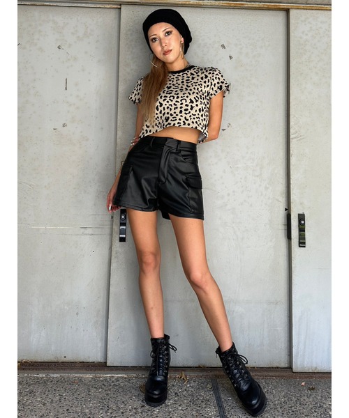 EGOIST(エゴイスト)の「カーゴポケットフェイクレザーショートパンツ(その他パンツ・レディース・ブラック・M/S)」の10枚目の写真