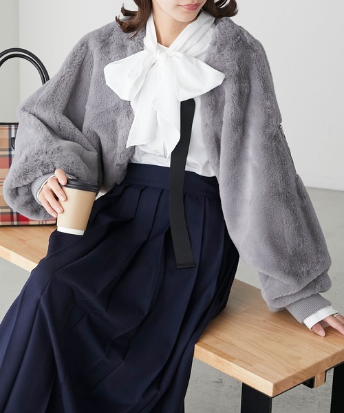 BONLECILL（ボンルシール）の「フェイクファー ベルト付きボレロ