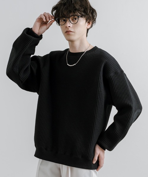 Audience(オーディエンス)の「Upscape Audience アップスケープオーディエンス 日本製 国産 「尾州」コットンキルト エルボーパッチ クルーネック スウェット AUD6471(スウェット・メンズ・アイボリー/オリーブ/チャコール/ブラック・L/XL/M)」の3枚目の写真