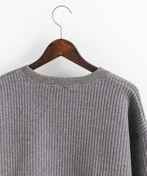 Audience(オーディエンス)の「Upscape Audience アップスケープオーディエンス 日本製 国産 「尾州」コットンキルト エルボーパッチ クルーネック スウェット AUD6471(スウェット・メンズ・アイボリー/オリーブ/チャコール/ブラック・L/XL/M)」の16枚目の写真