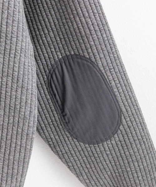 Audience(オーディエンス)の「Upscape Audience アップスケープオーディエンス 日本製 国産 「尾州」コットンキルト エルボーパッチ クルーネック スウェット AUD6471(スウェット・メンズ・アイボリー/オリーブ/チャコール/ブラック・L/XL/M)」の17枚目の写真