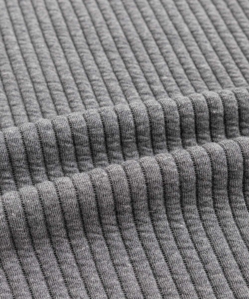 Audience(オーディエンス)の「Upscape Audience アップスケープオーディエンス 日本製 国産 「尾州」コットンキルト エルボーパッチ クルーネック スウェット AUD6471(スウェット・メンズ・アイボリー/オリーブ/チャコール/ブラック・L/XL/M)」の19枚目の写真