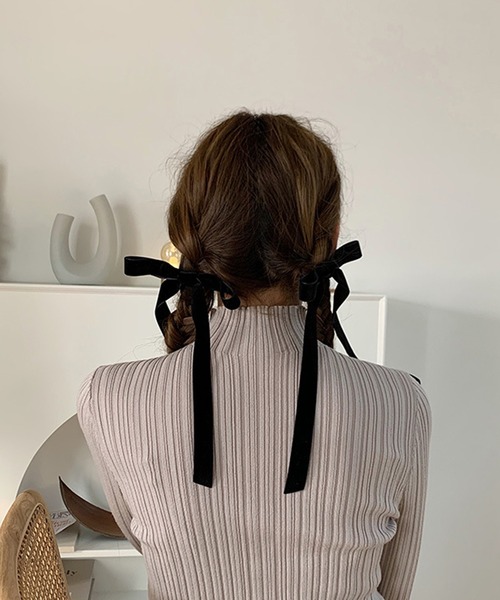 DiamondHearts(ダイヤモンドハーツ)の「ベロア リボンヘアクリップ 2本セット(バレッタ/ヘアクリップ・レディース・ブラック・FREE/SMALL/フリー)」の4枚目の写真