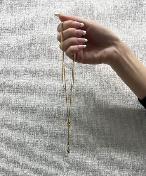 SILVER BULLET（シルバーバレット）の「『CN SELECT/シ－エヌセレクト』ロングラリエットネックレス【Y】【CN】（ネックレス・レディース・ゴールド・FREE）」の4枚目の写真