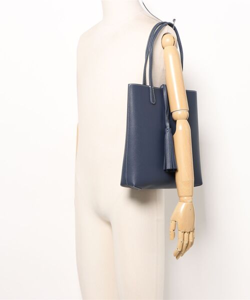BarcosBlue（バルコスブルー）の「【BARCOS BLUE/バルコスブルー】タッセル付きトートバッグ（小さめサイズ）（トートバッグ・レディース・ブルー/シルバー/ブルーグリーン/ラベンダー/ホワイト/ピンク/レッド・ONE SIZE）」の20枚目の写真