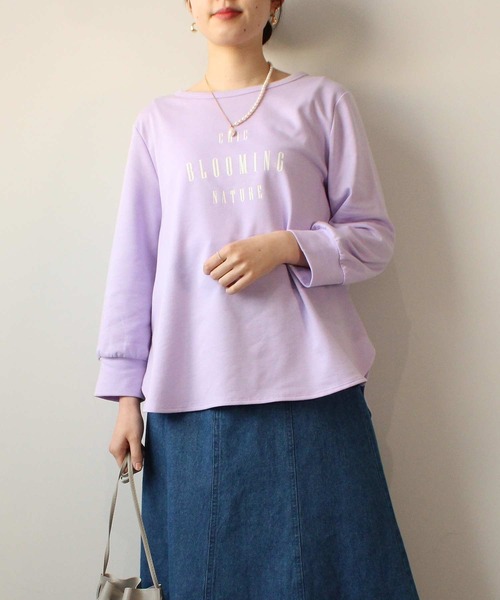 leswel(レスウェル)の「【L~5L 大きいサイズ】ミニ裏毛 ラウンドヘム プリントT(Tシャツ/カットソー・レディース・ネイビー/ラベンダー/オフホワイト・4L/3L/LL/L/5L)」の3枚目の写真
