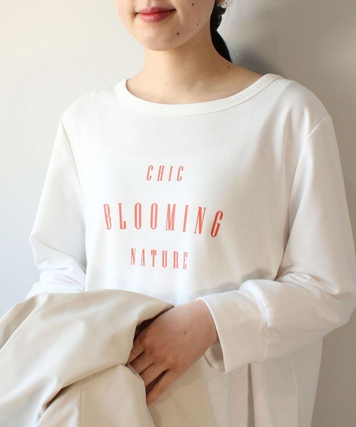 leswel(レスウェル)の「【L~5L 大きいサイズ】ミニ裏毛 ラウンドヘム プリントT(Tシャツ/カットソー・レディース・ネイビー/ラベンダー/オフホワイト・4L/3L/LL/L/5L)」の16枚目の写真