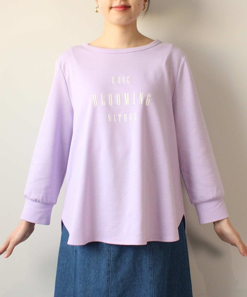 leswel(レスウェル)の「【L~5L 大きいサイズ】ミニ裏毛 ラウンドヘム プリントT(Tシャツ/カットソー・レディース・ネイビー/ラベンダー/オフホワイト・4L/3L/LL/L/5L)」の11枚目の写真
