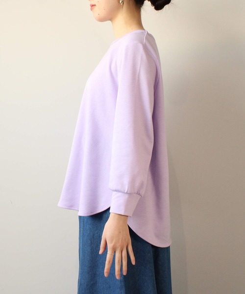 leswel(レスウェル)の「【L~5L 大きいサイズ】ミニ裏毛 ラウンドヘム プリントT(Tシャツ/カットソー・レディース・ネイビー/ラベンダー/オフホワイト・4L/3L/LL/L/5L)」の12枚目の写真
