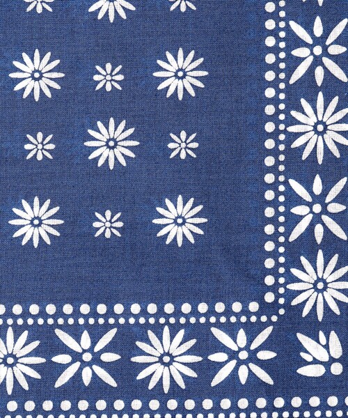 NOLLEY'S goodman（ノーリーズグッドマン）の「BANDANA SCARF DAISY バンダナスカーフ（バンダナ/スカーフ・メンズ・ブラック/ブルー・FREE）」の5枚目の写真