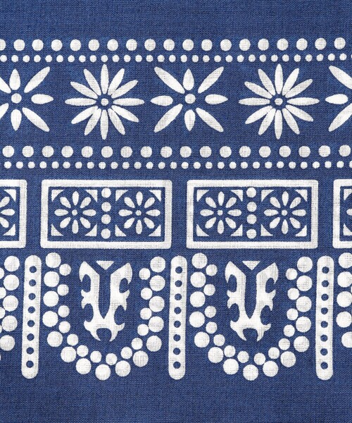 NOLLEY'S goodman（ノーリーズグッドマン）の「BANDANA SCARF DAISY バンダナスカーフ（バンダナ/スカーフ・メンズ・ブラック/ブルー・FREE）」の6枚目の写真