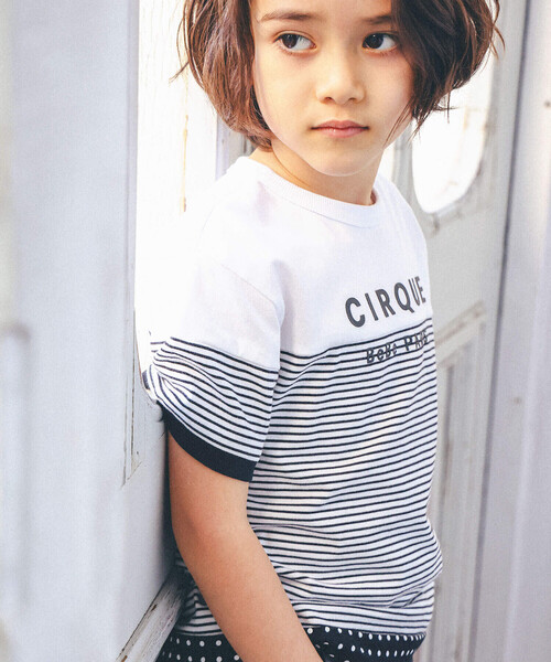 BeBe（ベベ）の「【お揃い】ボーダー切り替えワイドTシャツ(90~150cm)（Tシャツ/カットソー・キッズ・ブルー系その他2/ブラック系その他・110cm/100cm/120cm/130cm/140cm/150cm/90cm）」の5枚目の写真