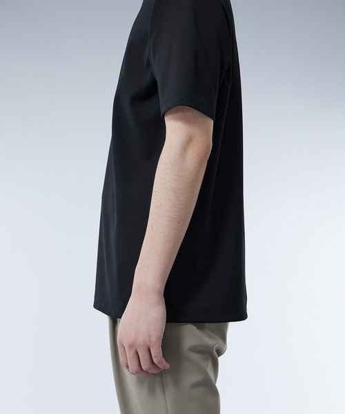 UNITED TOKYO（ユナイテッドトウキョウ）の「テクノラマ Tシャツ | レギュラーフィット（Tシャツ/カットソー・メンズ・ライトグレー/ダークグレー/ホワイト/オリーブ/ブラック/ライトブルーグレー・3/2/4/1）」の11枚目の写真