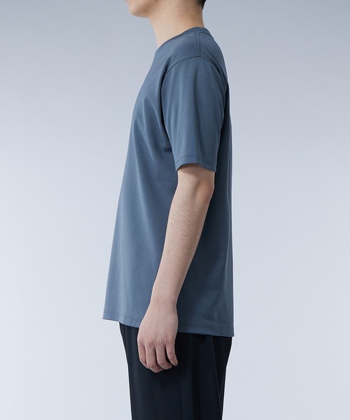 UNITED TOKYO（ユナイテッドトウキョウ）の「テクノラマ Tシャツ | レギュラーフィット（Tシャツ/カットソー・メンズ・ライトグレー/ダークグレー/ホワイト/オリーブ/ブラック/ライトブルーグレー・3/2/4/1）」の18枚目の写真