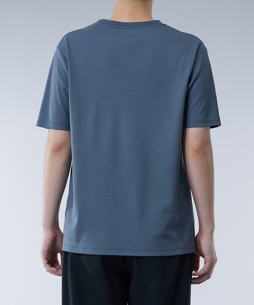 UNITED TOKYO（ユナイテッドトウキョウ）の「テクノラマ Tシャツ | レギュラーフィット（Tシャツ/カットソー・メンズ・ライトグレー/ダークグレー/ホワイト/オリーブ/ブラック/ライトブルーグレー・3/2/4/1）」の19枚目の写真