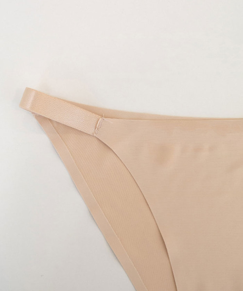 VIVID LADY(ビビッドレディー)の「シームレスショーツ レディース 水着用(ショーツ・レディース・ブラック/ベージュ・FREE)」の12枚目の写真