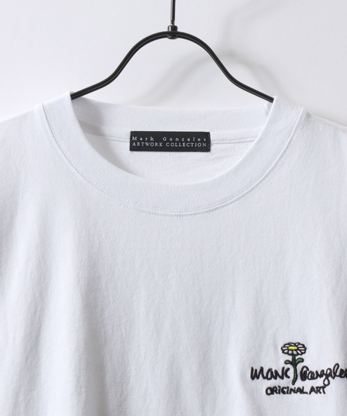 Mark Gonzales(マーク・ゴンザレス)の「2026SS新柄追加 MARK GONZALES ARTWORK COLLECTION/マークゴンザレス 別注 ワンポイント刺繍 バックプリント オーバーサイズ 半袖Tシャツ レディース メンズ(Tシャツ/カットソー・メンズ・ホワイト/ホワイト系その他/ブラック系その他/ホワイト系その他2/ブラック/ブラック系その他2/ブラック系その他3/ブラック系その他4/ブラック系その他5/ホワイト系その他3/ホワイト系その他5/ホワイト系その他4/ブラック系その他6/ホワイト系その他6/ホワイト系その他7/ホワイト系/ブラック系その他7/ブラック系・M/L/XL)」の20枚目の写真