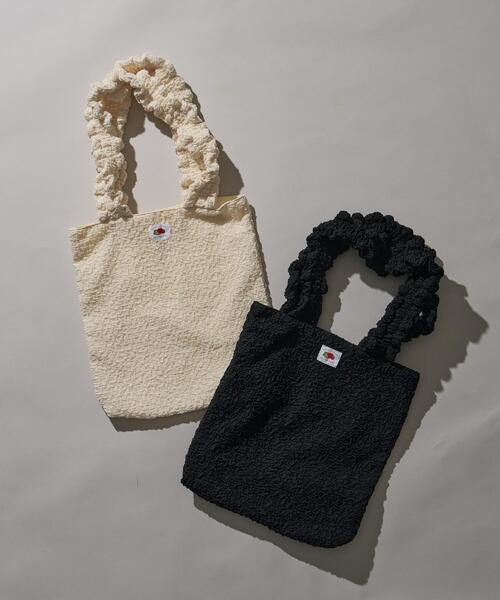 FRUIT OF THE LOOM(フルーツオブザルーム)の「∴WEGO/別注FTLギャザーハンドルトート(トートバッグ・レディース・オフホワイト/ブラック・FREE)」の3枚目の写真