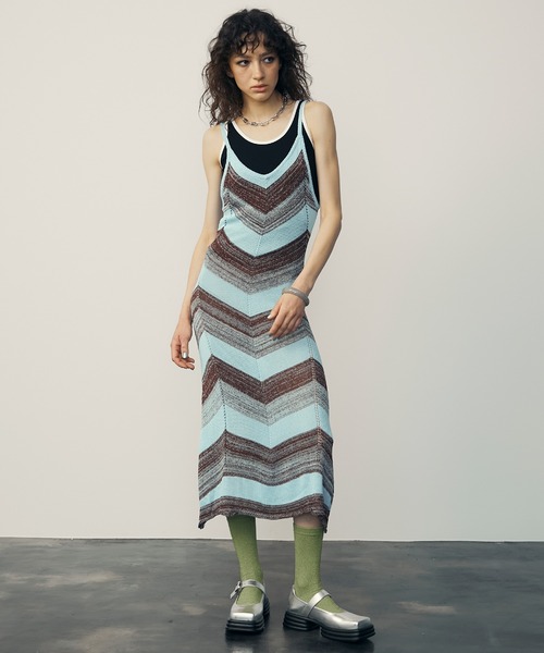 uyu.（ウユ）の「Multi-Border Mesh Knit Dress / マルチボーダーメッシュニットワンピース【uyu./ウユ】（ワンピース・レディース・ブルー/グレー・FREE）」の4枚目の写真