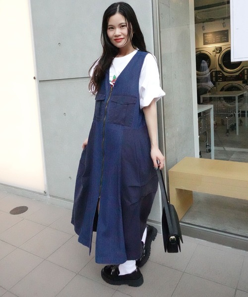 CORNERS（コーナーズ）の「デニム切り替えジャンスカ（ジャンパースカート・レディース・インディゴブルー/キナリ/ブラック/カーキ・FREE）」の6枚目の写真