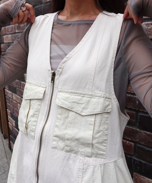 CORNERS（コーナーズ）の「デニム切り替えジャンスカ（ジャンパースカート・レディース・インディゴブルー/キナリ/ブラック/カーキ・FREE）」の19枚目の写真