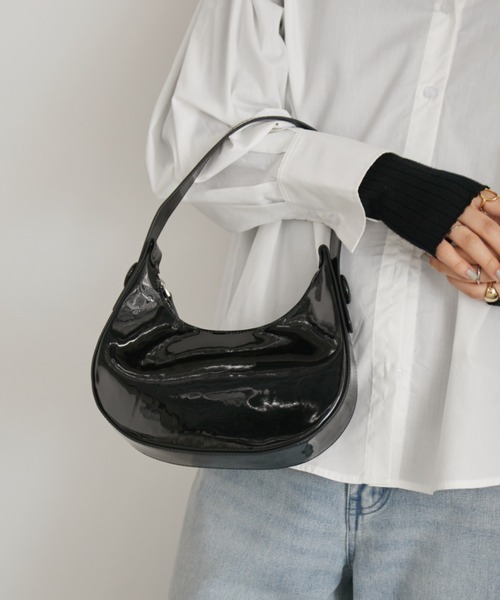 Aunt Marie's（アントマリーズ）の「エナメルムーンワンハンドルミニバッグ（ハンドバッグ・レディース・アイボリー/ブラック/レッド・FREE）」の7枚目の写真