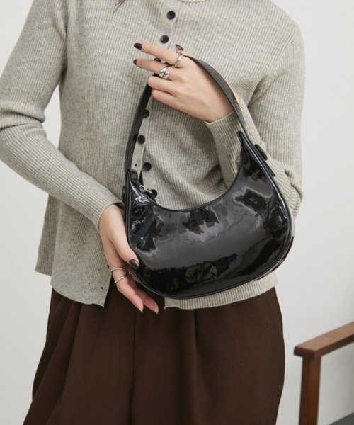 Aunt Marie's（アントマリーズ）の「エナメルムーンワンハンドルミニバッグ（ハンドバッグ・レディース・アイボリー/ブラック/レッド・FREE）」の20枚目の写真