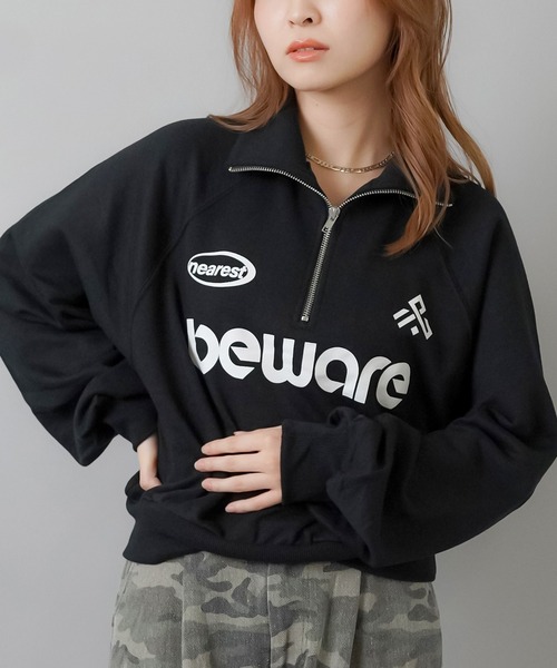 SPINNS(スピンズ)の「BEWAREロゴ ハーフジップスウェット(スウェット・レディース・ピンク/ネイビー/オートミール/オフホワイト/ブラック・ONESIZE)」の15枚目の写真