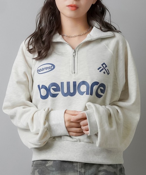 SPINNS(スピンズ)の「BEWAREロゴ ハーフジップスウェット(スウェット・レディース・ピンク/ネイビー/オートミール/オフホワイト/ブラック・ONESIZE)」の16枚目の写真